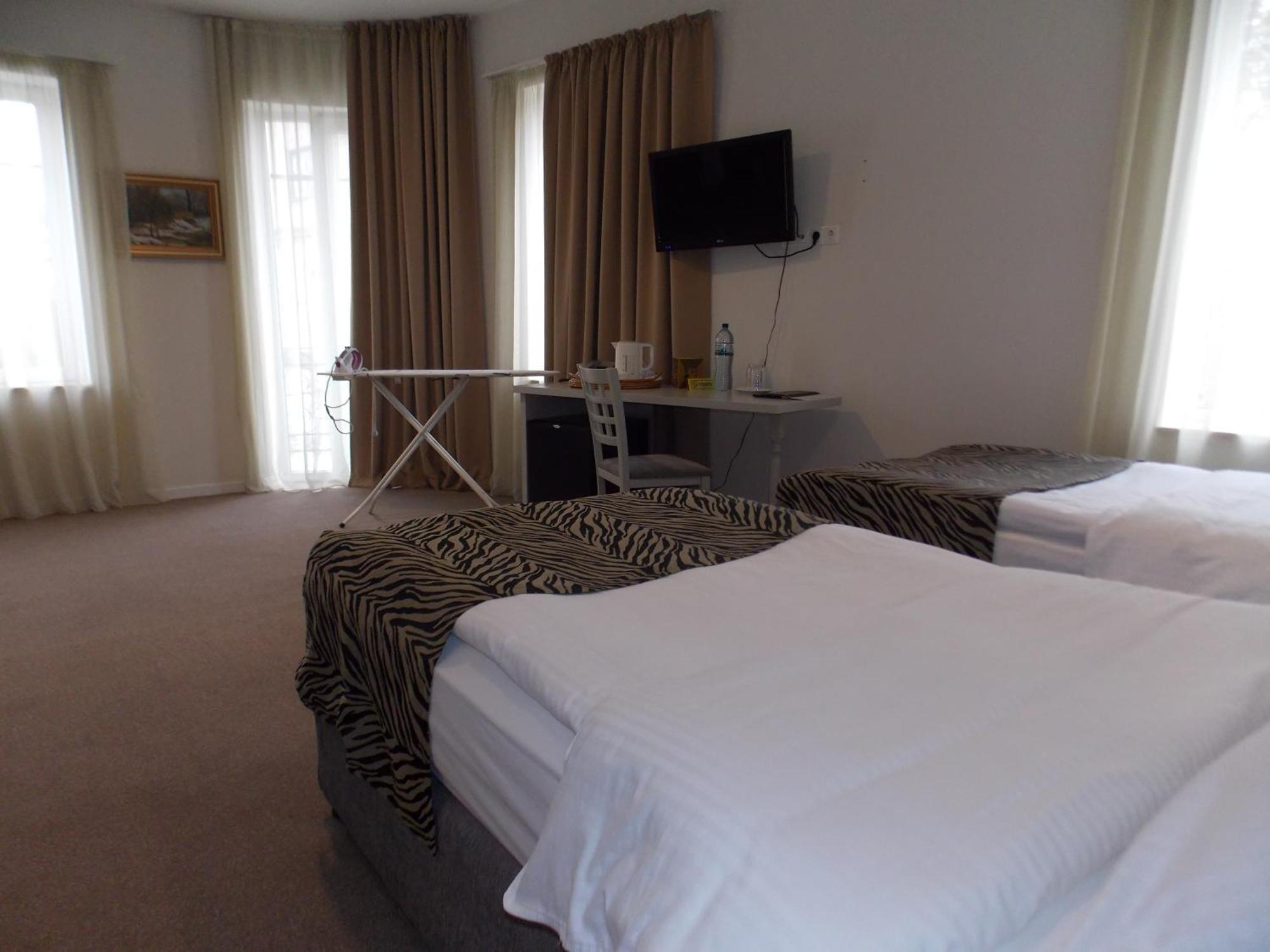 Hotel Zp Palace Tbilisi Rom bilde